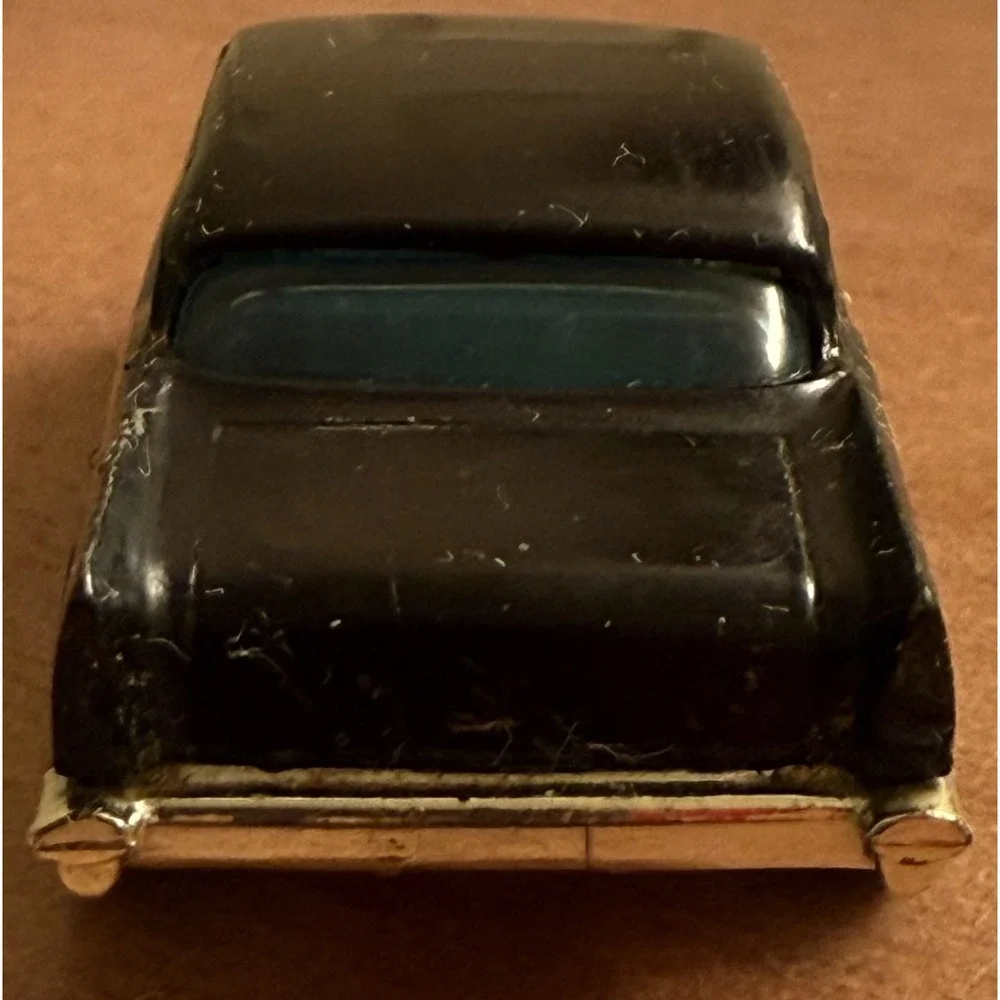 Vintage 1976 Hot‎ Wheels Black 1957 Chevy Chevrolet Hong Kong Gold Rims Car